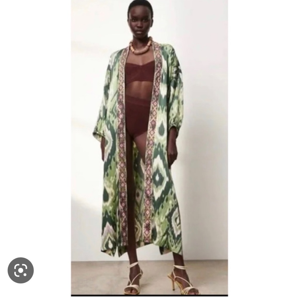Zara Nwt Hanoi kimono robe green small